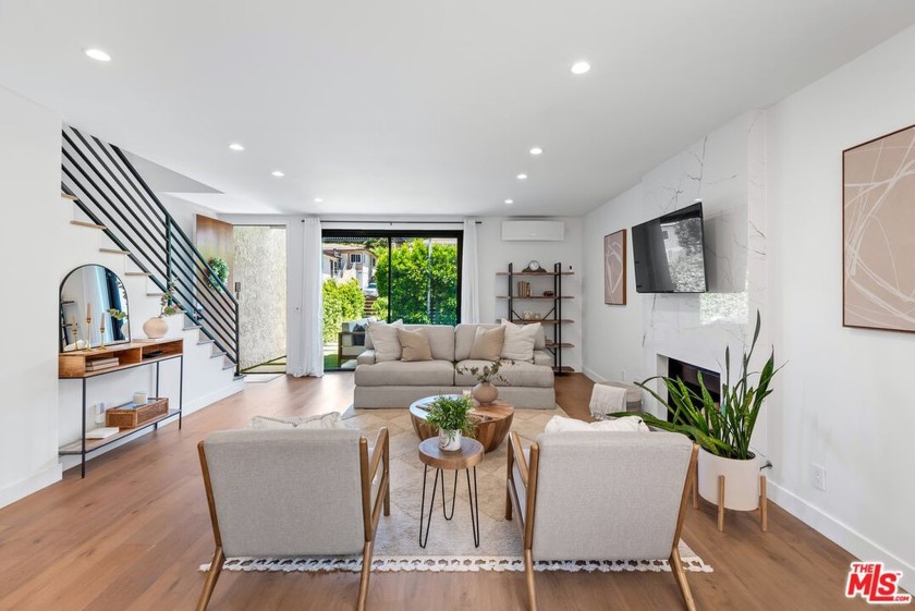 Experience the ultimate in coastal living with this exceptional - Beach Townhome/Townhouse for sale in Playa Del Rey, California on Beachhouse.com