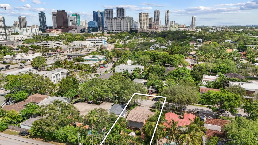 Welcome to 712 S.E. 11th Court, a charming residence nestled in - Beach Home for sale in Fort Lauderdale, Florida on Beachhouse.com