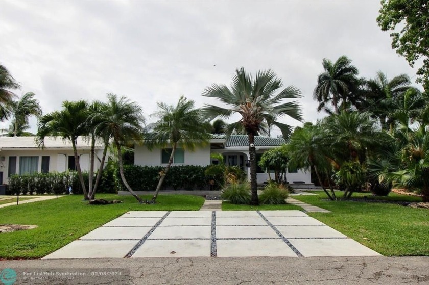 GREAT REMODELED SIMPLE HOME WITH WONDERFULL HEATED POOL, THIS - Beach Home for sale in Hollywood, Florida on Beachhouse.com