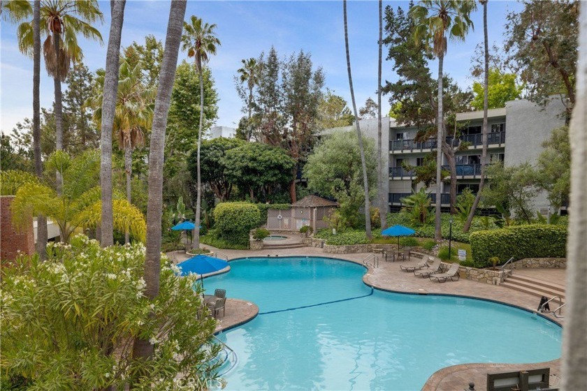 Welcome to the opportunity to own a penthouse unit in the heart - Beach Condo for sale in Rolling Hills Estates, California on Beachhouse.com