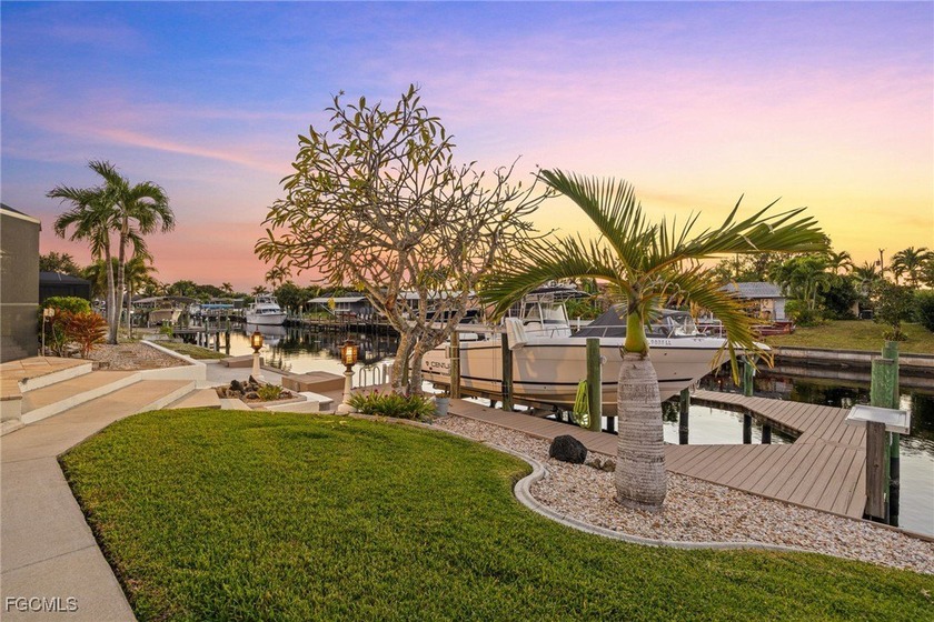 Sailboat direct Gulf-access home with no bridges, high elevation - Beach Home for sale in Cape Coral, Florida on Beachhouse.com