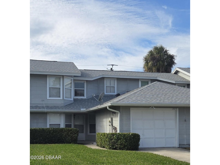 PRICE ADJUSTMENT And a *NEW Air Conditioning system as of 3/12 - Beach Townhome/Townhouse for sale in Port Orange, Florida on Beachhouse.com