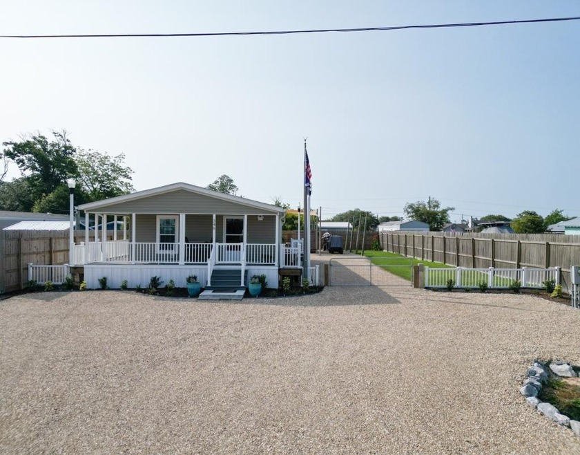 Move-In Ready Coastal Retreat - Fully Furnished & 3 Blocks from - Beach Home for sale in Port St Joe, Florida on Beachhouse.com
