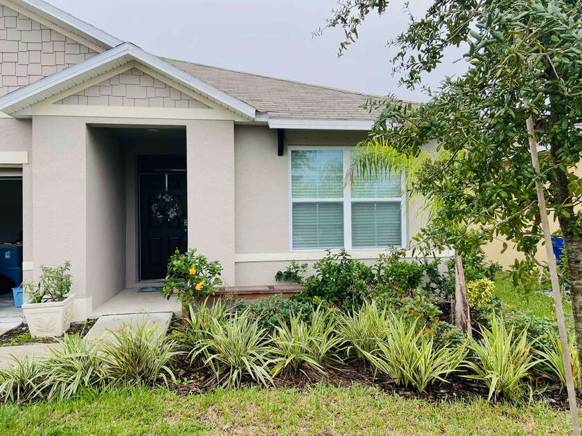 Single Family Residence - Edgewater, FL Waterfront, newer - Beach Home for sale in Edgewater, Florida on Beachhouse.com