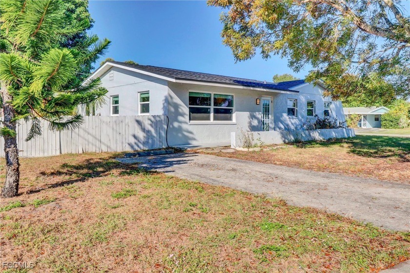 Welcome to your dream home in North Fort Myers! This stunning - Beach Home for sale in North Fort Myers, Florida on Beachhouse.com