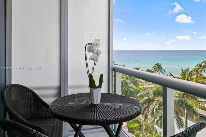 Excellent opportunity to own a spacious furnished 1 bedroom w - Beach Condo for sale in Miami  Beach, Florida on Beachhouse.com