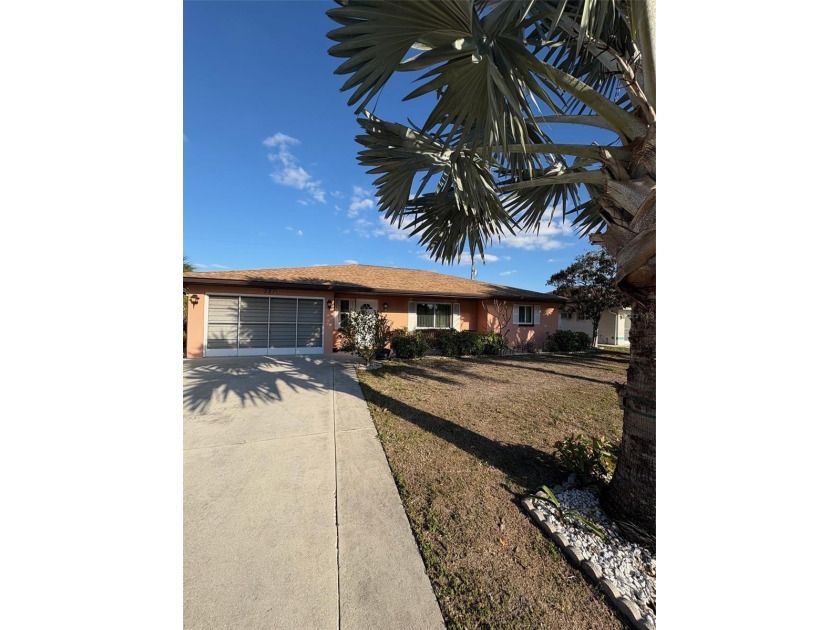 Beautifully maintained three-bedroom, three-bath home located in - Beach Home for sale in North Port, Florida on Beachhouse.com