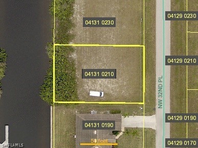 Great BOATING ACCESS from this WATERFRONT GULF ACCESS LOT - Beach Lot for sale in Cape Coral, Florida on Beachhouse.com