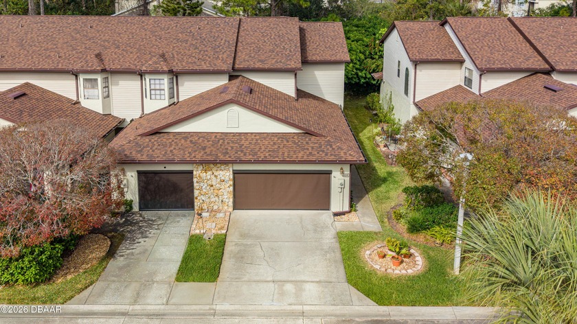 Meticulous owners create meticulous homes & this home will - Beach Townhome/Townhouse for sale in Daytona Beach, Florida on Beachhouse.com