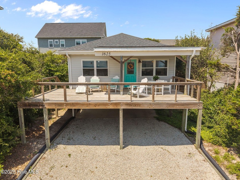 Here it is the classic Topsail cottage completely upgraded - Beach Home for sale in Surf City, North Carolina on Beachhouse.com