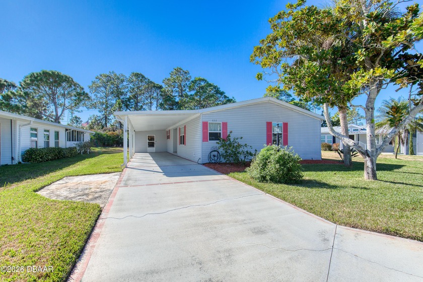 Experience unrivaled living in Edgewater Landing. This 55+ - Beach Home for sale in Edgewater, Florida on Beachhouse.com