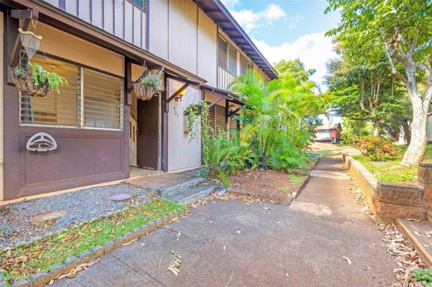 Updated unit! Renovated bathrooms, landscaped lanai area, fresh - Beach Condo for sale in Mililani, Hawaii on Beachhouse.com