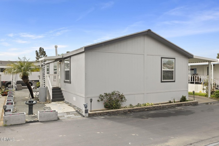 This stunning three-bedroom, two-bathroom manufactured home - Beach Home for sale in Ventura, California on Beachhouse.com