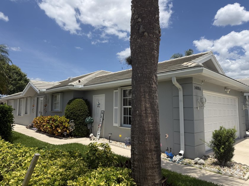 This is what LOCATION LOCATION LOCATION is all about! Walk - Beach Home for sale in Port Saint Lucie, Florida on Beachhouse.com