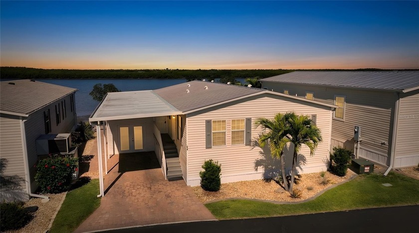 DIRECT RIVER FRONTAGE, Gorgeous 2 Bed, 2 Bath home in the highly - Beach Home for sale in Punta Gorda, Florida on Beachhouse.com