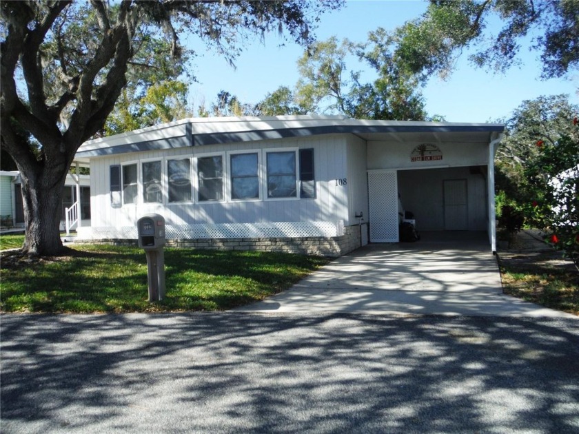 Beautifully renovated 2 bedroom 2 bath with a very open great - Beach Home for sale in Safety Harbor, Florida on Beachhouse.com