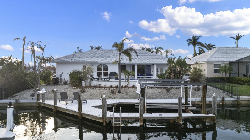 GORGEOUS REMODELED ($300,000+) WATERFRONT MARCO ISLAND HOME! - Beach Home for sale in Marco Island, Florida on Beachhouse.com