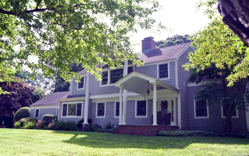 Impeccable North Shore paradise. On 2 acres across from - Beach Home for sale in Nissequogue, New York on Beachhouse.com