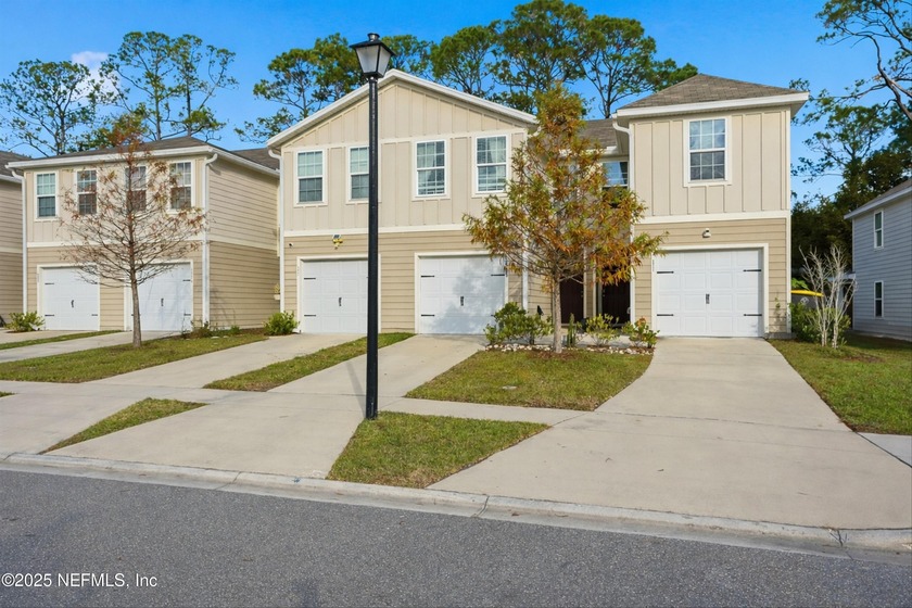 Perfect starter home close to everything! Built in 2021 and - Beach Townhome/Townhouse for sale in Jacksonville, Florida on Beachhouse.com
