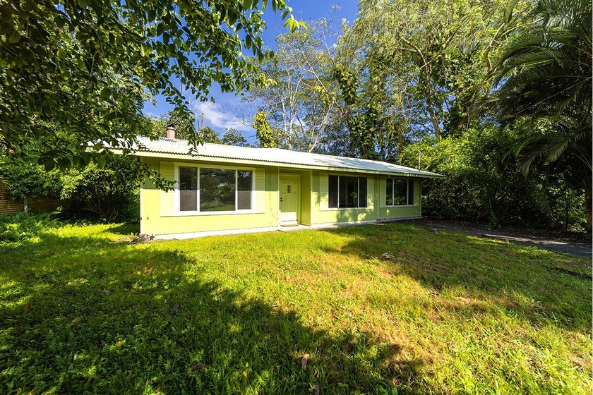This charming 4 bedroom and 2 bath home on Cholet Circle offers - Beach Home for sale in Pahoa, Hawaii on Beachhouse.com