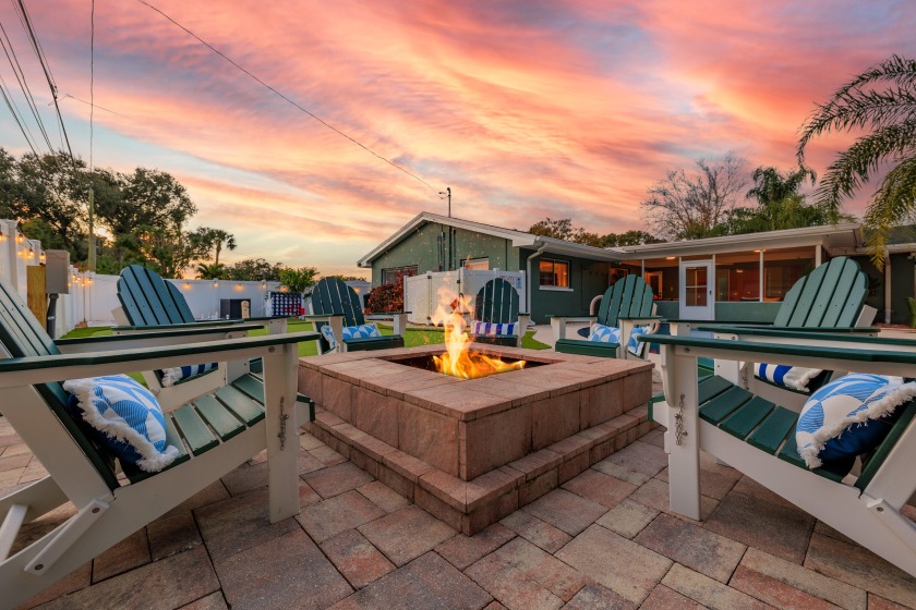 Pool - Fire Pit - Fenced Yard - 5 mi to Beach - Beach Vacation Rentals in Clearwater, FL on Beachhouse.com