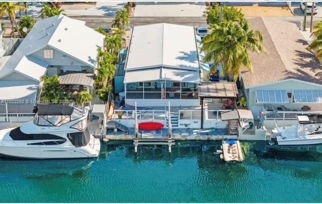 Waterfront 3BR/2BA manufactured home with direct ocean access in - Beach Home for sale in Tavernier, Florida on Beachhouse.com