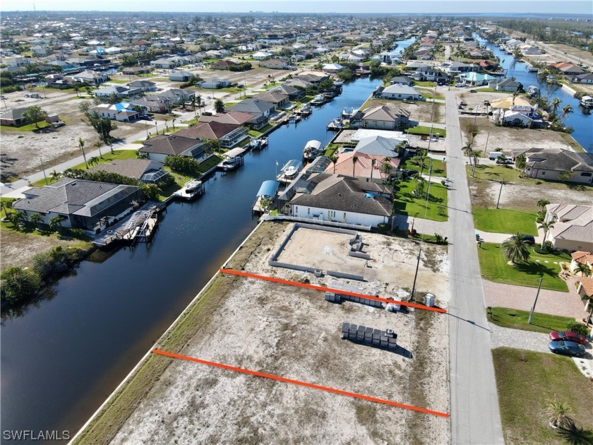 RARE LOT IN CAPE CORAL AND READY TO BUILD WITH SEAWALL built - Beach Lot for sale in Cape Coral, Florida on Beachhouse.com