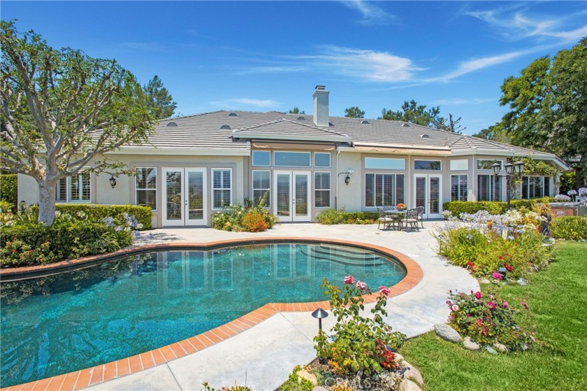 This exceptional single-level Panorama home is nestled on one of - Beach Home for sale in Coto de Caza, California on Beachhouse.com