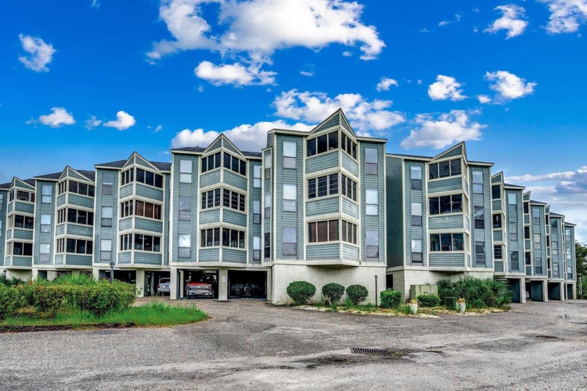 Completely renovated and updated 3rd floor condo with nice golf - Beach Condo for sale in North Myrtle Beach, South Carolina on Beachhouse.com