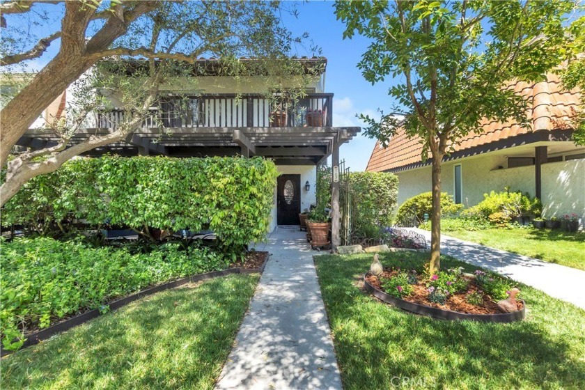 Located in the prestigious 24/7 guard-gated community of The - Beach Townhome/Townhouse for sale in Rolling Hills Estates, California on Beachhouse.com