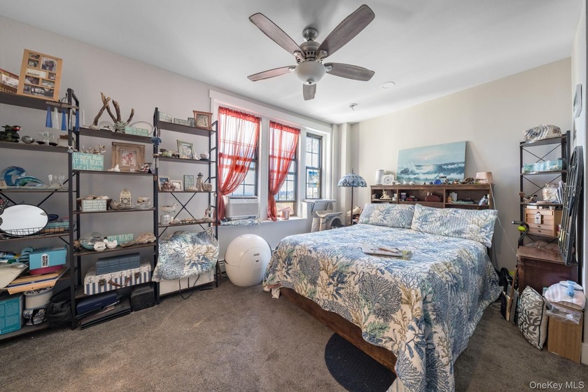 This beautifully maintained condo, perfectly situated in one of - Beach Condo for sale in Long Beach, New York on Beachhouse.com