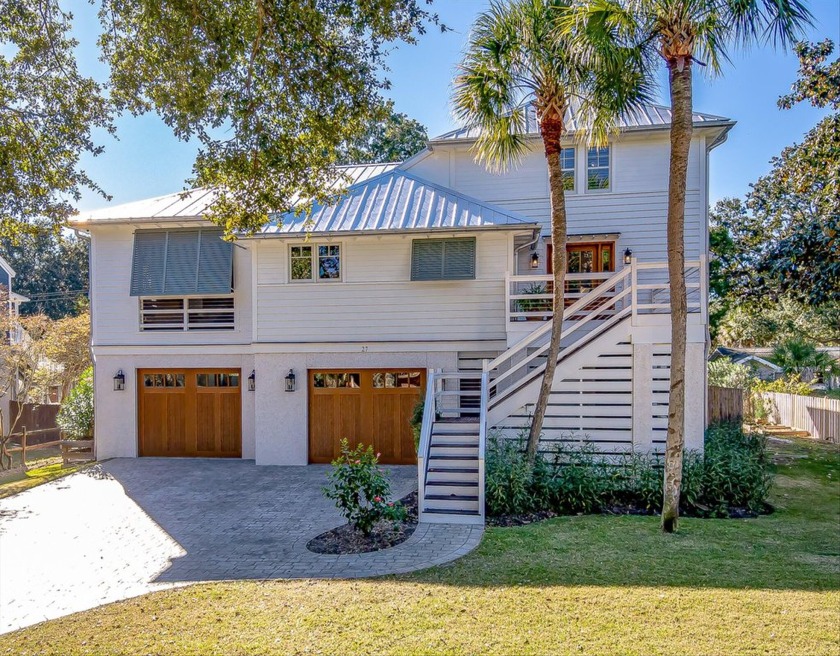 PRICE IMPROVEMENT! This beautiful, fully furnished, 3-bedroom - Beach Home for sale in Isle of Palms, South Carolina on Beachhouse.com
