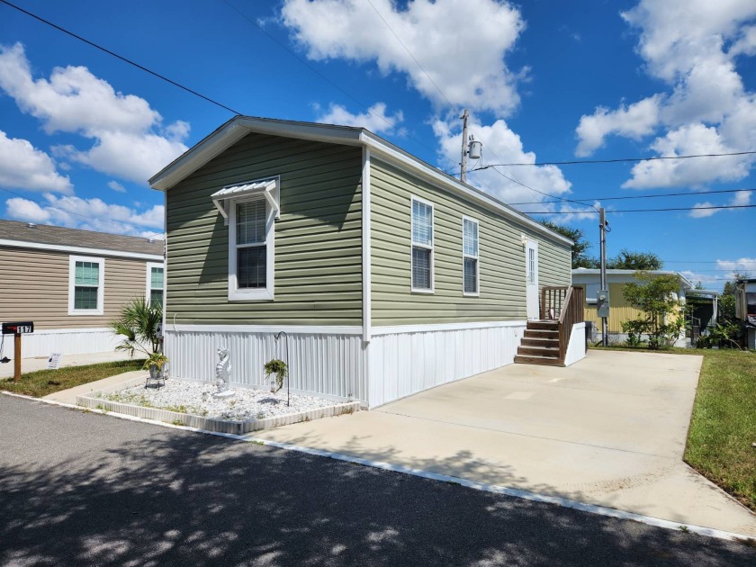 This beautiful 2022 1 bed 1 bath home is located in Crosswinds a - Beach Home for sale in St. Petersburg, Florida on Beachhouse.com