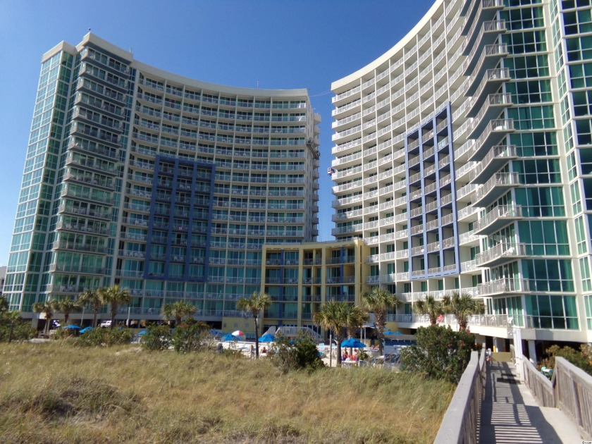 3 bedroom 3 bath OCEANFRONT END Unit with FANTASTIC ocean views - Beach Condo for sale in North Myrtle Beach, South Carolina on Beachhouse.com