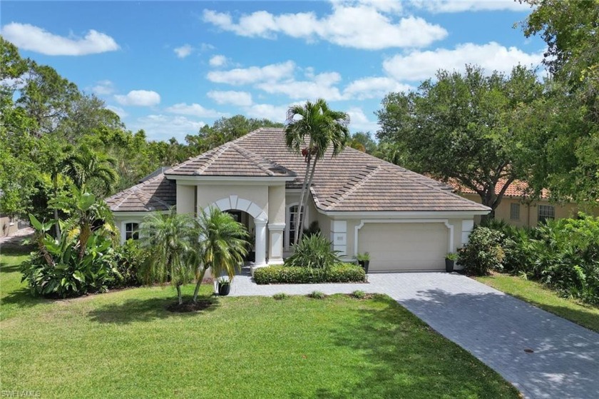 FANTASTIC OPPORTUNITY .... LOCATION LOCATION LOCATION .... MILL - Beach Home for sale in Naples, Florida on Beachhouse.com