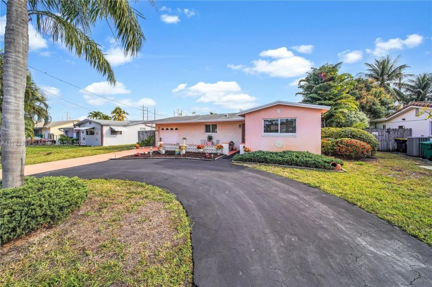 Boater's dream home with ocean access! This stunning property - Beach Home for sale in Dania, Florida on Beachhouse.com