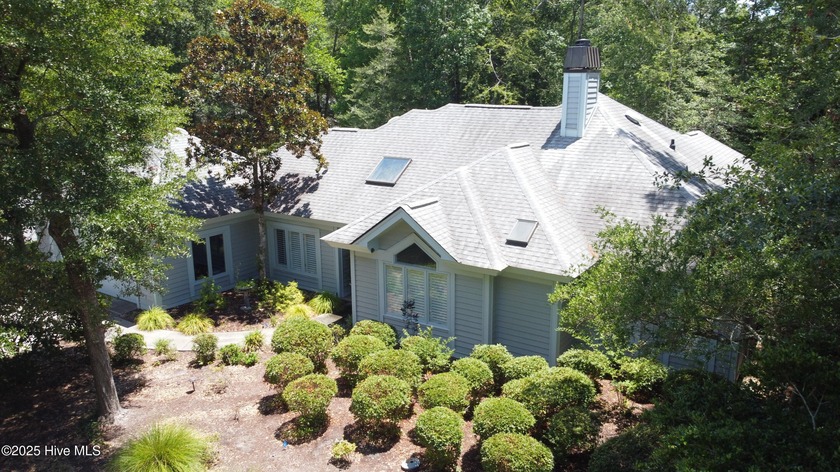 Nicely updated 3 bedroom 2.5 bath Ranch home. The kitchen has - Beach Home for sale in North Myrtle Beach, South Carolina on Beachhouse.com