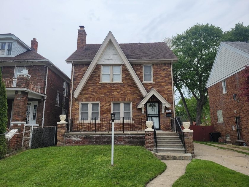 Steps from the Detroit River and nearby parks, this 1924 - Beach Home for sale in Detroit, Michigan on Beachhouse.com