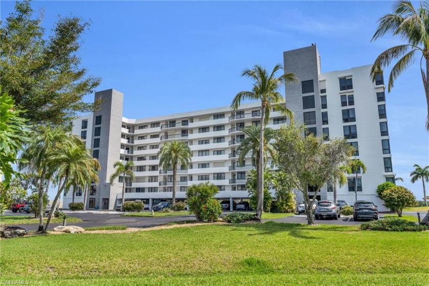 Welcome home to The Palms at Bay Beach!  Located just north of - Beach Condo for sale in Fort Myers Beach, Florida on Beachhouse.com