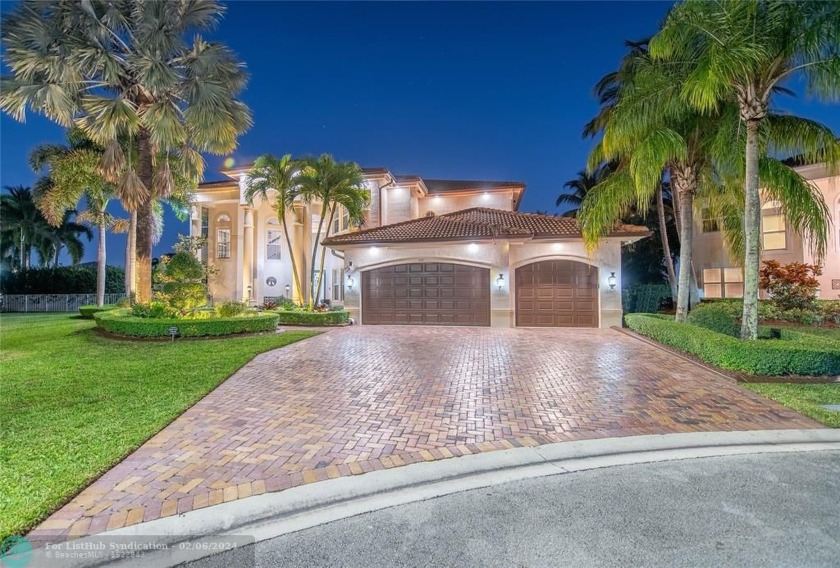 Welcome to your dream home! This luxurious 6-bed, 4.5-bath gem - Beach Home for sale in Miramar, Florida on Beachhouse.com
