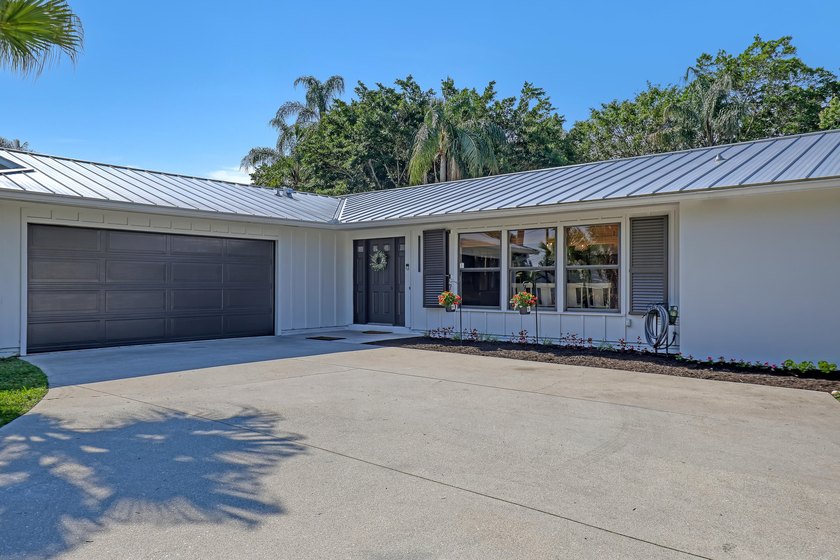 NO HOA, New Standing seam metal roof, Great community, come see - Beach Home for sale in Palm Beach Gardens, Florida on Beachhouse.com