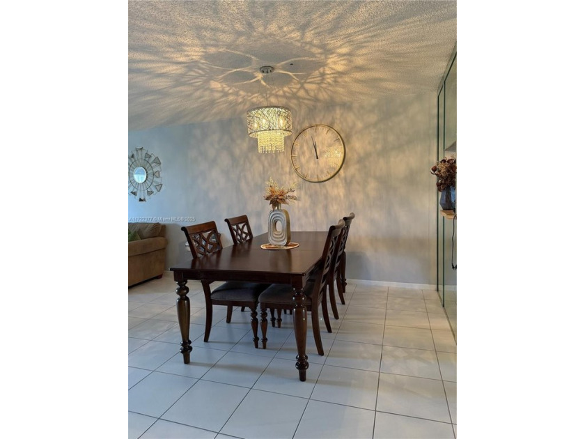 Beautiful 55+ community with lots of amenities:Golf, Billiard - Beach Condo for sale in Sunrise, Florida on Beachhouse.com