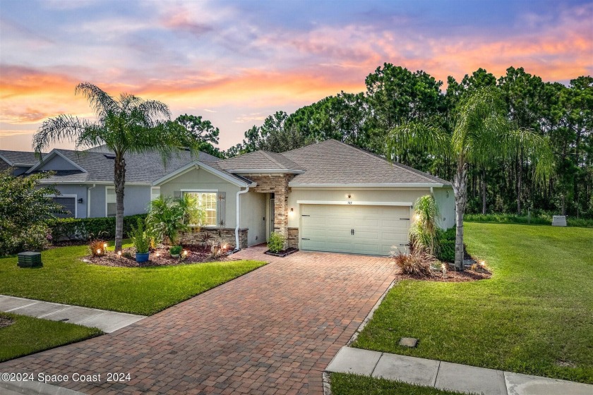 This is your Florida escape!!!  Well maintained 3 bdrm, 2 bth - Beach Home for sale in Palm Bay, Florida on Beachhouse.com