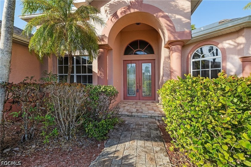DRASTIC PRICE REDUCTION!! THIS HOME MUST BE SOLD! THIS IS THE - Beach Home for sale in Cape Coral, Florida on Beachhouse.com