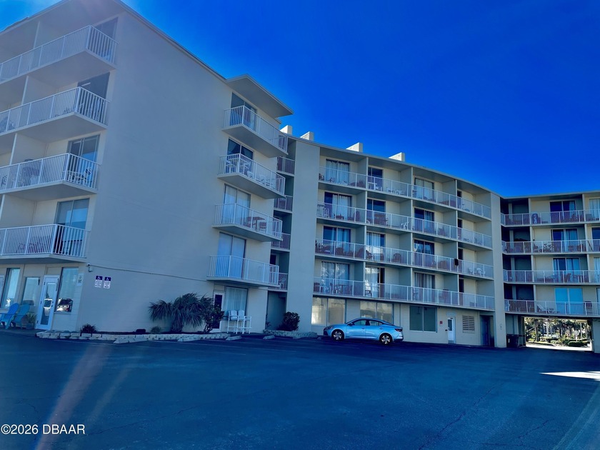 Rare Opportunity: Adorable bright short term rental studio condo - Beach Condo for sale in Daytona Beach, Florida on Beachhouse.com