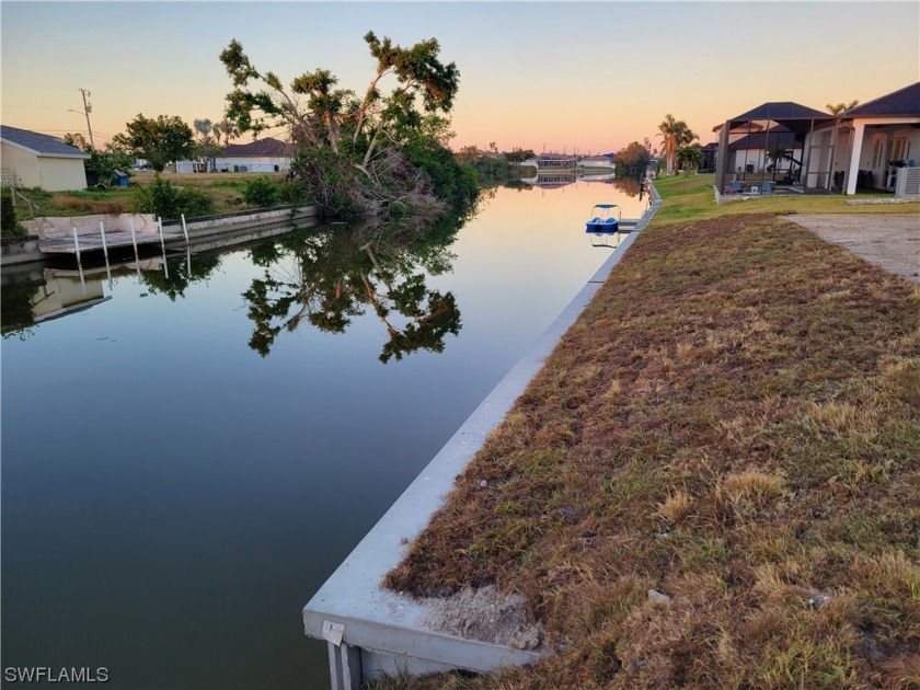 Freshwater canal vacant lot with brand new seawall!!! Ready to - Beach Lot for sale in Cape Coral, Florida on Beachhouse.com