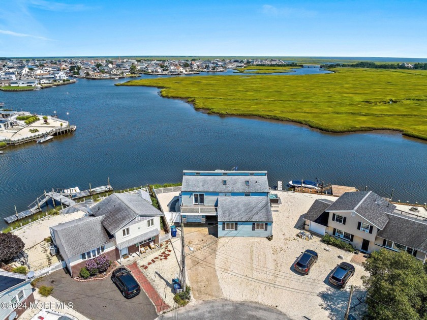 Seller MOTIVATED!! Beautiful Waterfront Home in Westwood, Mystic - Beach Home for sale in Little Egg Harbor, New Jersey on Beachhouse.com