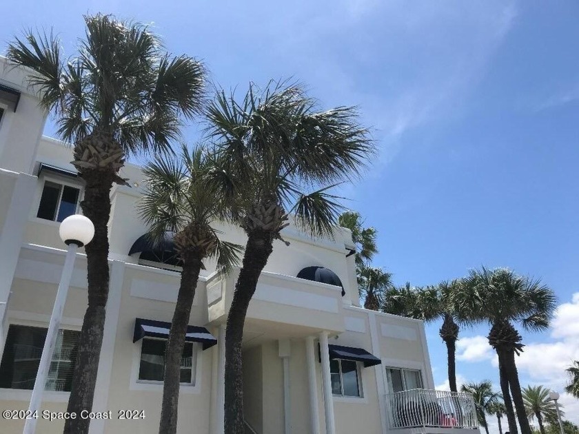 This beautifully decorated, well maintained unit is turn key - Beach Condo for sale in Cape Canaveral, Florida on Beachhouse.com