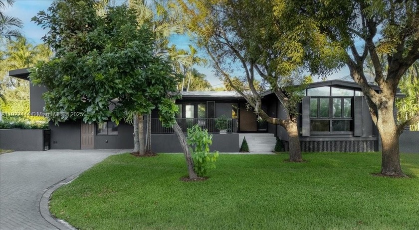 A beautifully reimagined home on one of Key Biscayne's most - Beach Home for sale in Key Biscayne, Florida on Beachhouse.com