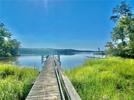 Two private and beautiful waterfront lots overlooking the - Beach Acreage for sale in Lancaster, Virginia on Beachhouse.com